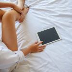 dormir con luz en la habitacion ¿Qué pasa si duermo con luz en la habitación?
