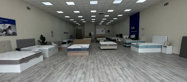 main image 0