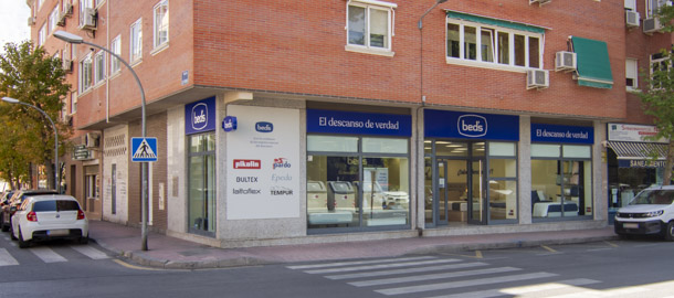main image 1